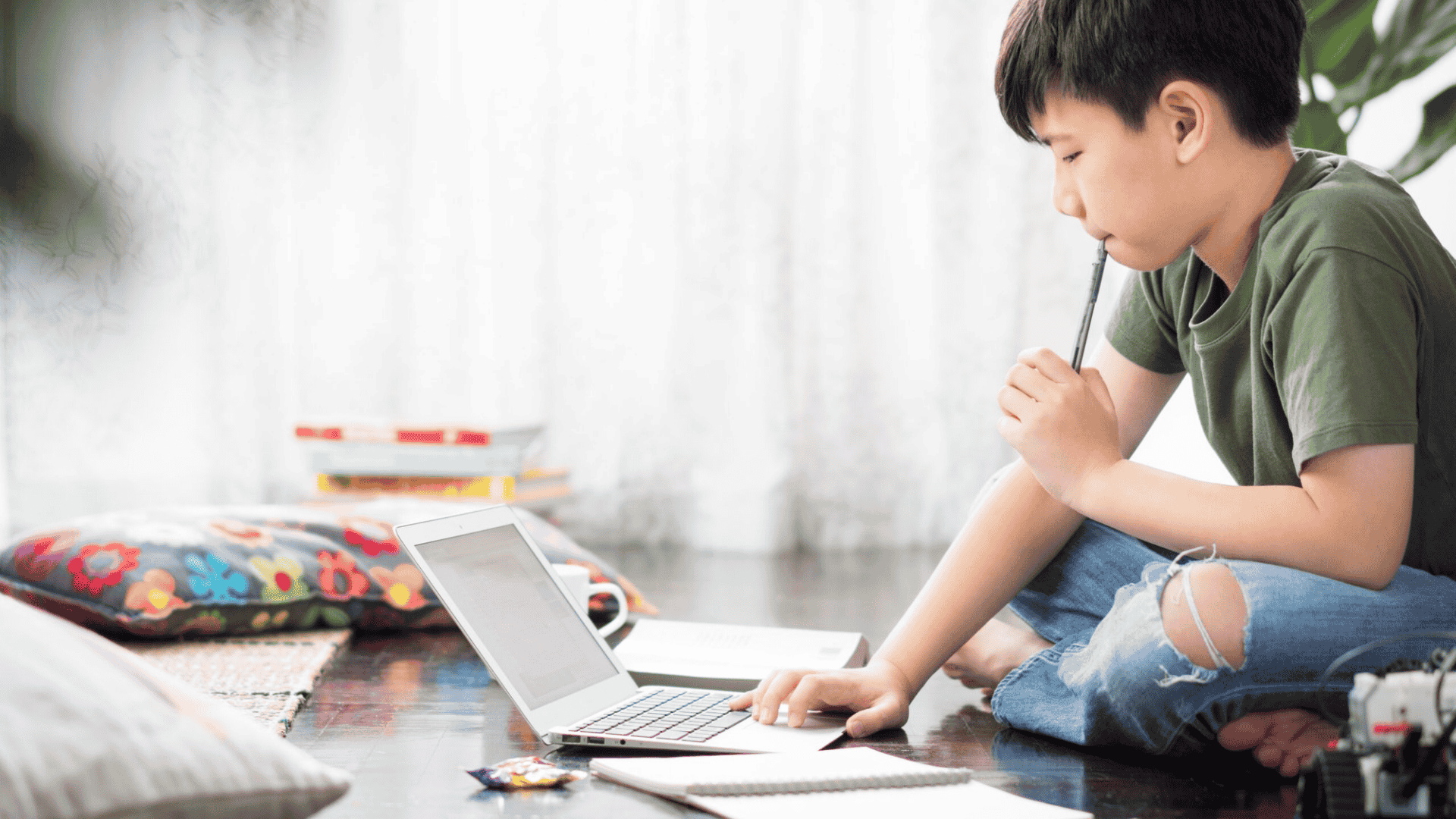 Con tự trải nghiệm để đúc kết được bài học Đúng/Sai nên nhớ rất lâu.